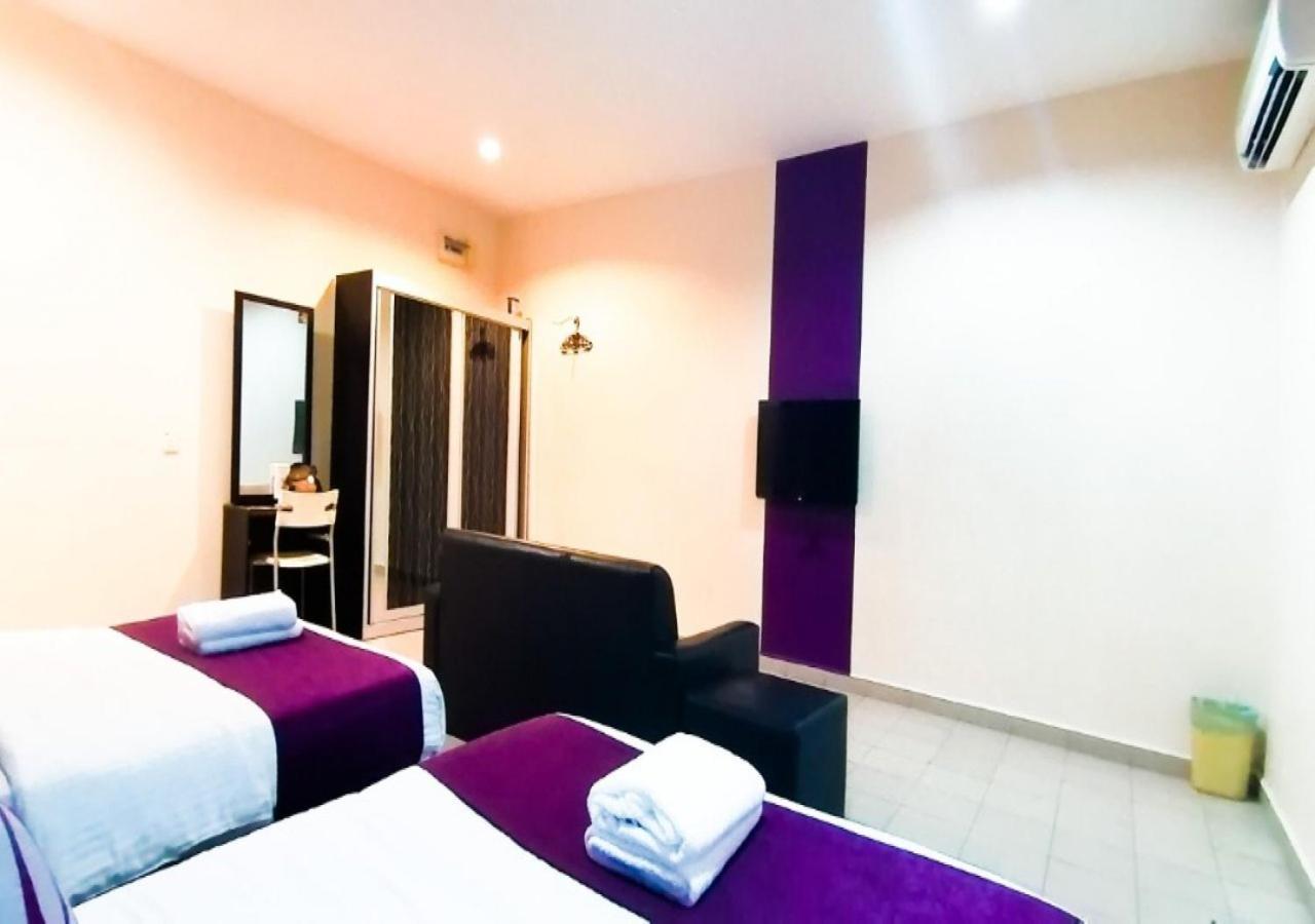 บิซ โฮเต็ล Hotel บาตู ปาฮัท ภายนอก รูปภาพ